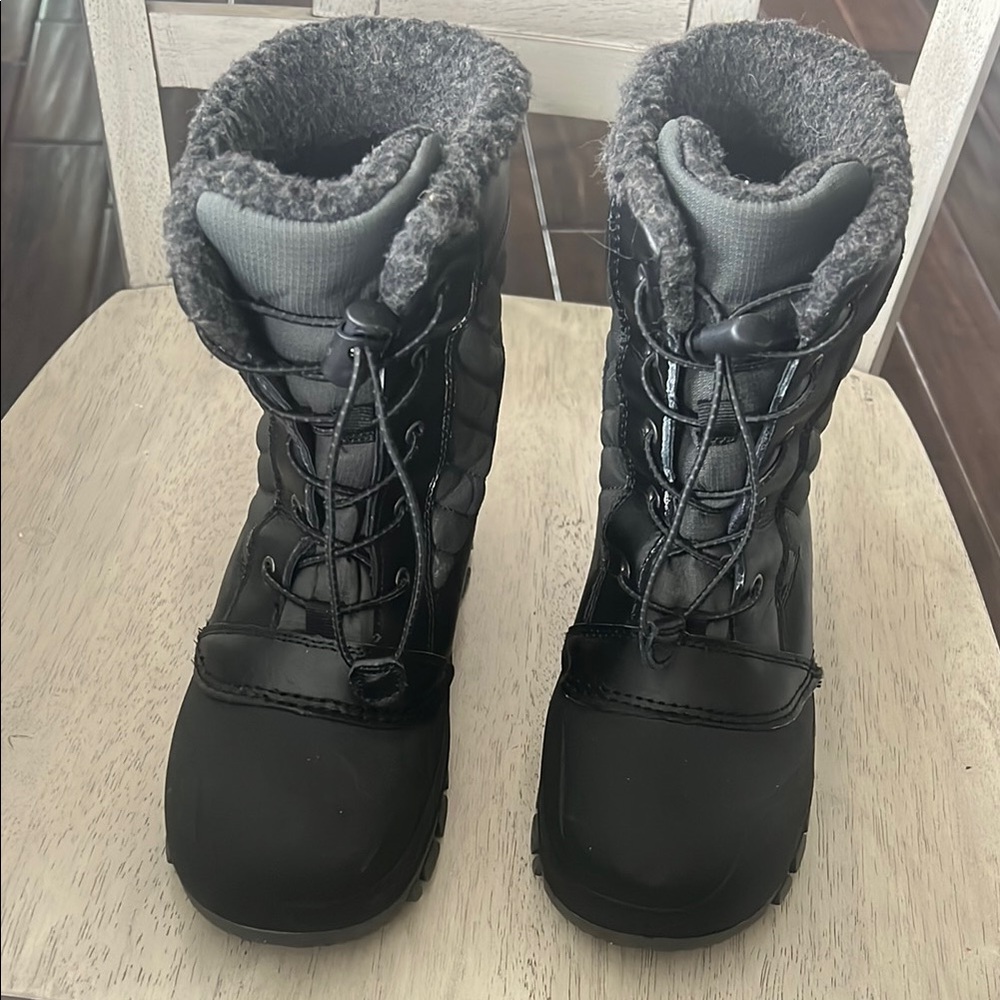 Kids Black Winter Boots. Size 4. Black. Worn a few times